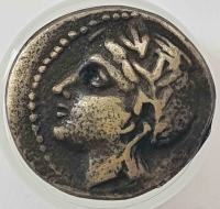  Драхма  150 год  до нашей эры Минойское царство на острове  Крит. Портрет богини  Афины , серебро, вес 1,79гр, диаметр  15мм, состояние VF-XF ! - Мир монет