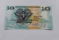 Банкнота 10 кина 1988г. Папуа Новая Гвинея ,состояние UNC. - Мир монет