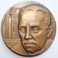 Настольная медаль "А.В.Щуко". - Мир монет