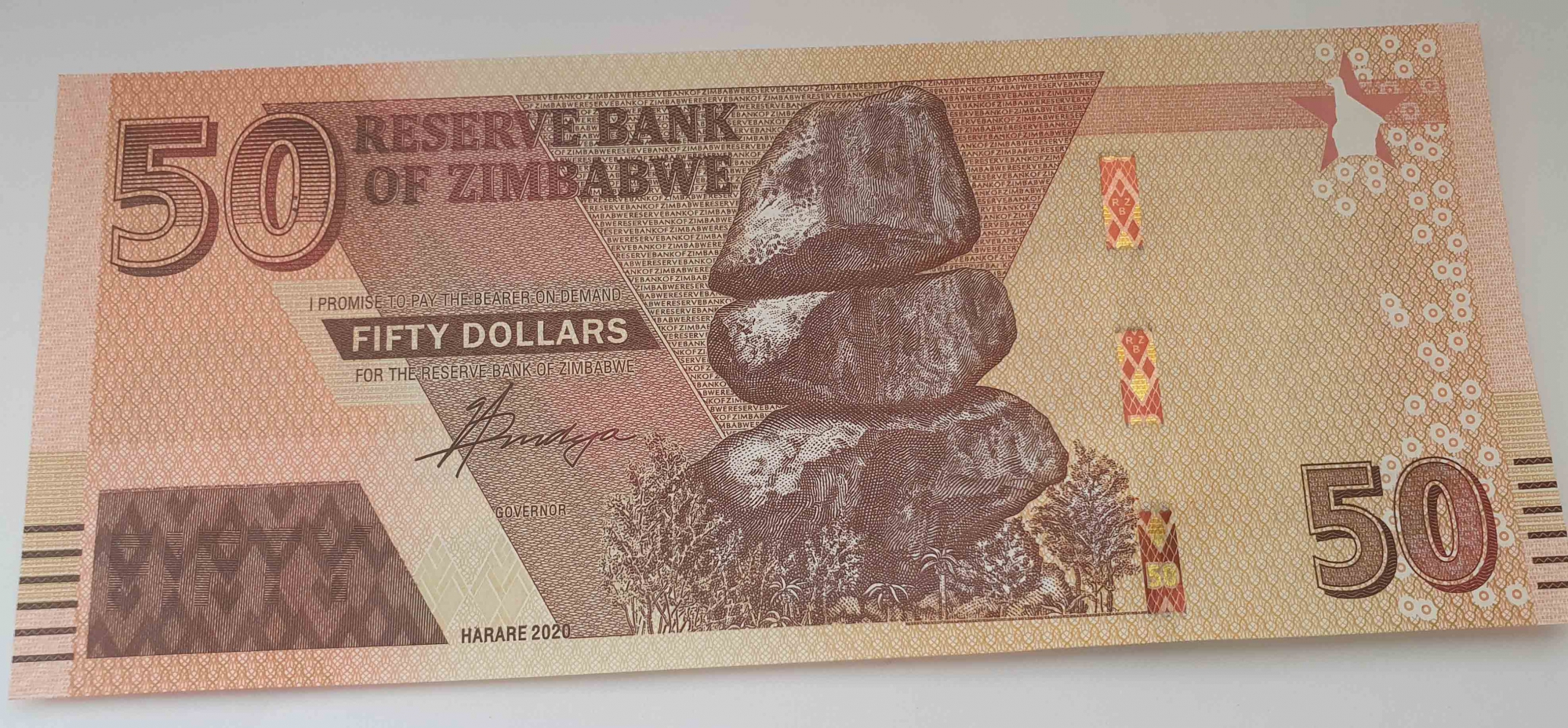 Пятьдесят долларов в рублях. 100 Долларов Зимбабве 2020. 2020 Доллары 50. 50 Долларов. Набор банкнот Зимбабве 2020.