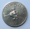 5 новых пенсов 1971г. Гернси. Цветок,состояние UNC - Мир монет