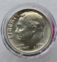 10 центов 1955 г США "Roosevelt Dime".Не была в обращении. Серебро 900 пробы, вес 2,5гр - Мир монет