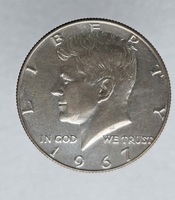 США ½ доллара, 1967г. 50 центов Кеннеди, серебро 0.400, вес 11,5г. мешковая. - Мир монет