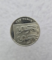 Великобритания.  10 пенни  2011 г. Елизавета II , Флаг,  мешковая. - Мир монет