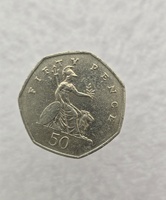 Великобритания.  50 пенни  1997 г. Елизавета II , регулярный чекан, ходячка. - Мир монет