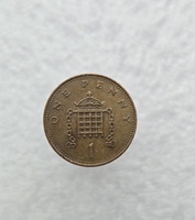 Великобритания.  1 пенни   1983 г. Елизавета II , VF+ - Мир монет