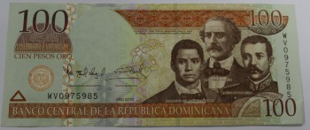 Банкнота  100 песо 2010г. Доминиканы,  состояние XF - Мир монет